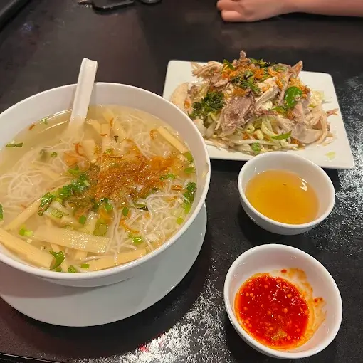 Orchid Garden Asian Food Restaurant serving Caswell Hill Saskatoon with authentic Vietnamese and Chinese food